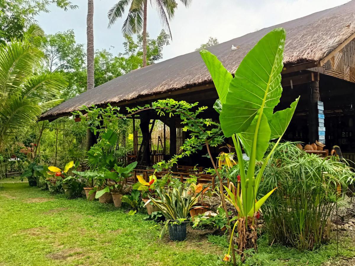 Archery-Asia Nipa Huts Moalboal Exterior foto