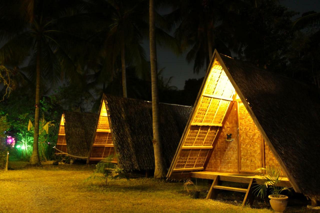 Archery-Asia Nipa Huts Moalboal Exterior foto